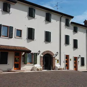 relais-corte-pontigliardo-cola.hotelinveneto.com/