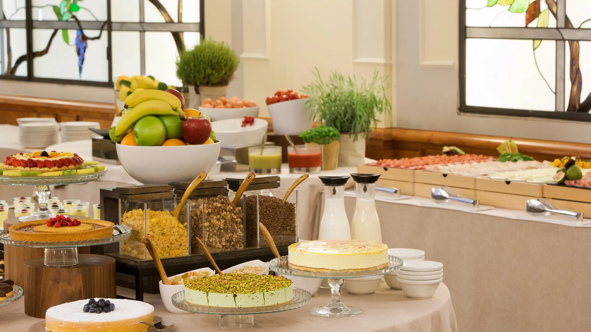**** Hotel Starhotels Business Palace Milan Italy